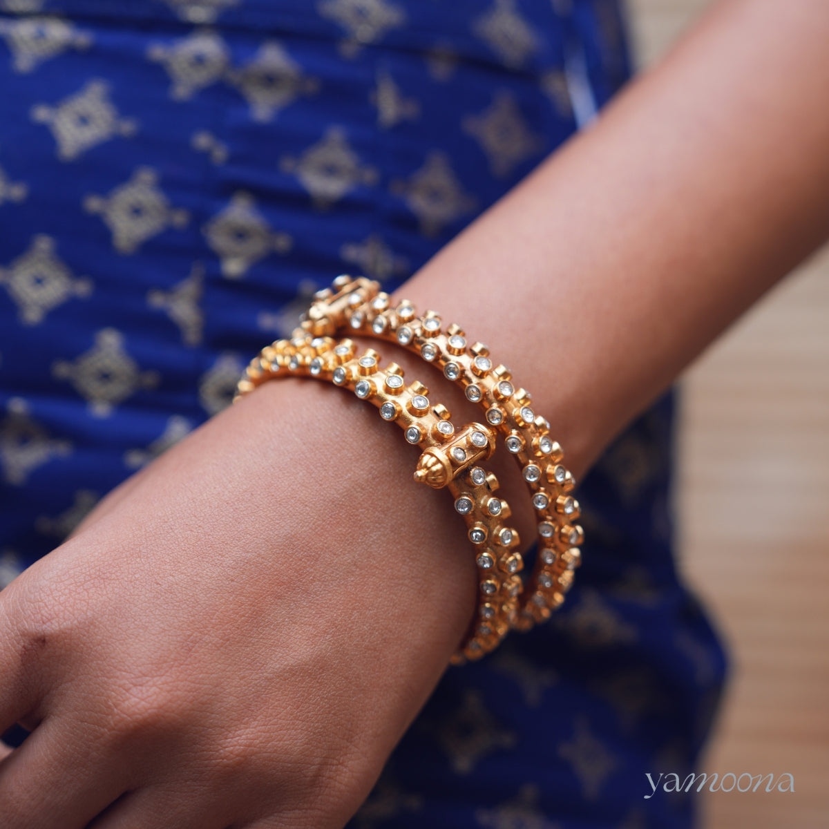 Niovi Ashia Gold Plated Silver Bangle