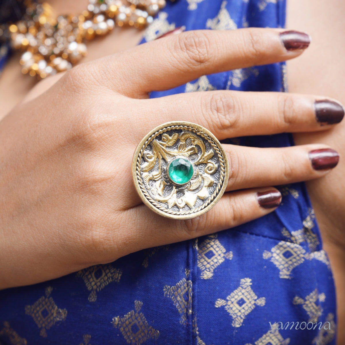 Niovi Athena Emerald Silver Ring