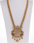Amara Mother of Pearl Mahama Long Haar