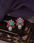 Niovi Dhriti Silver Stud Earrings